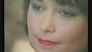 Русокосата курва сексуално се користи од нејзиниот напален очув